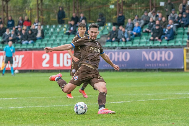 滕哈格談B費：擔任隊長後將獲得成長，場上貢獻更為關鍵！.